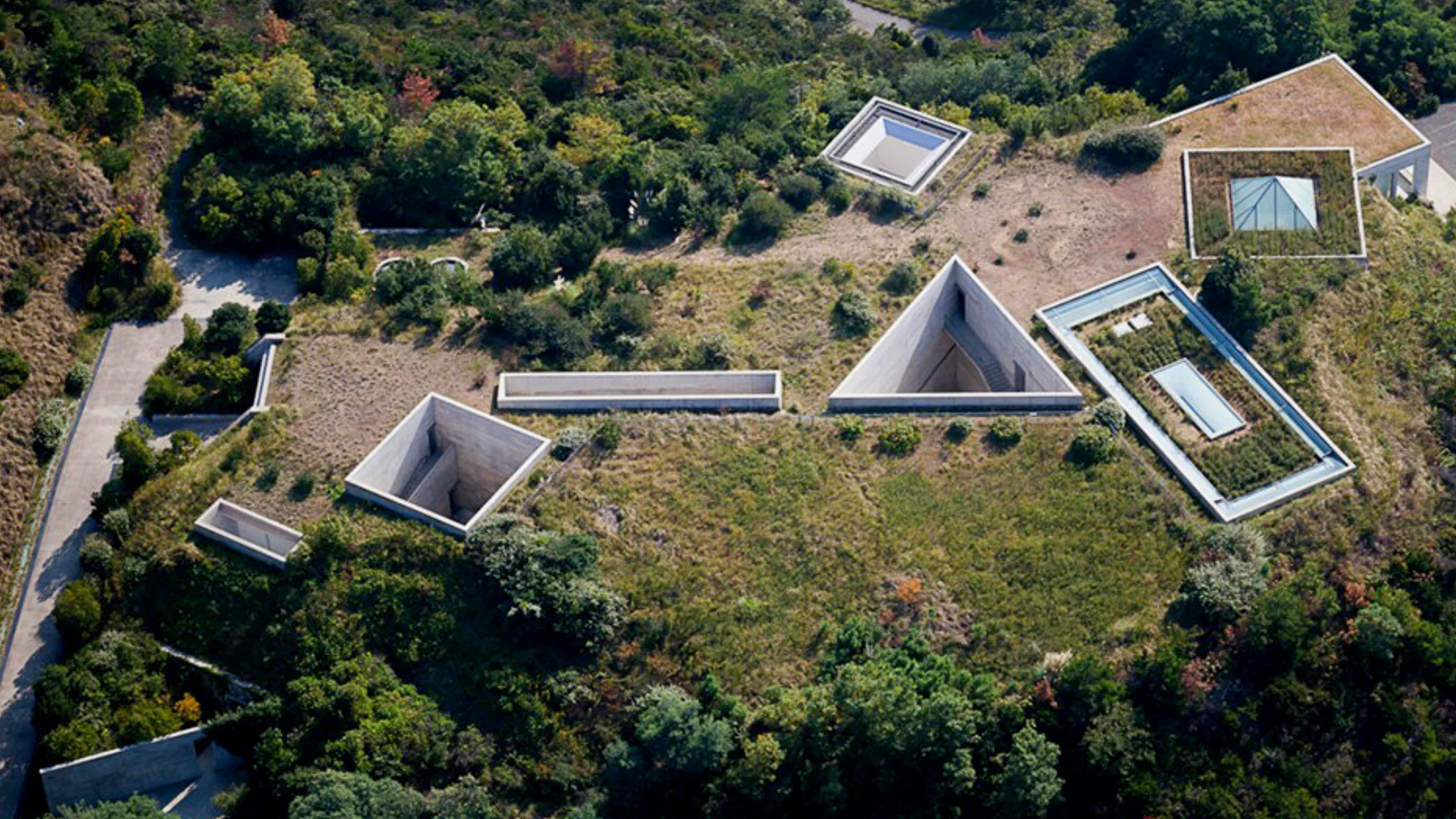 Tadao Ando : Chichu Art Museum, Naoshima, Jepang