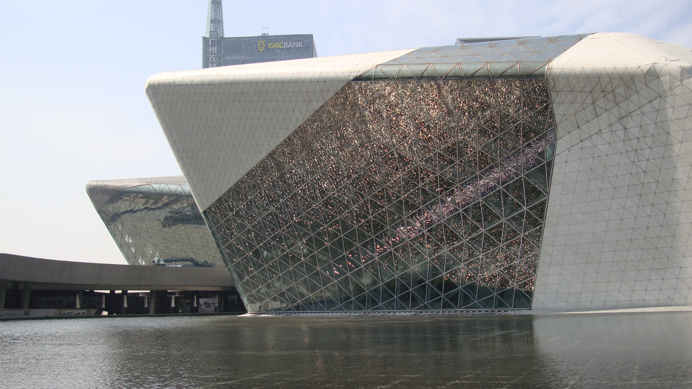 Zaha Hadid : Guangzhou Opera House, Guangzhou, Cina
