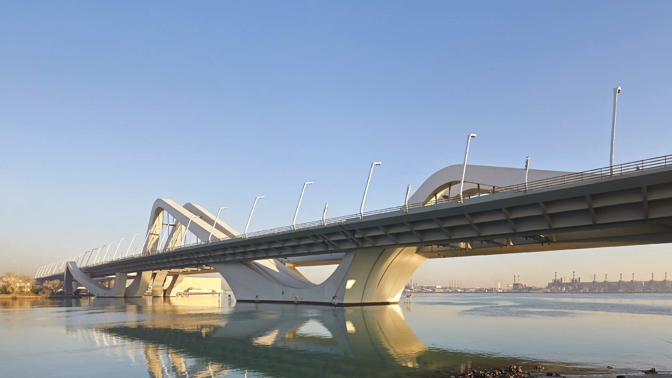 Zaha Hadid : Sheikh Zayed Bridge, Abu Dhabi, Uni Emirat Arab